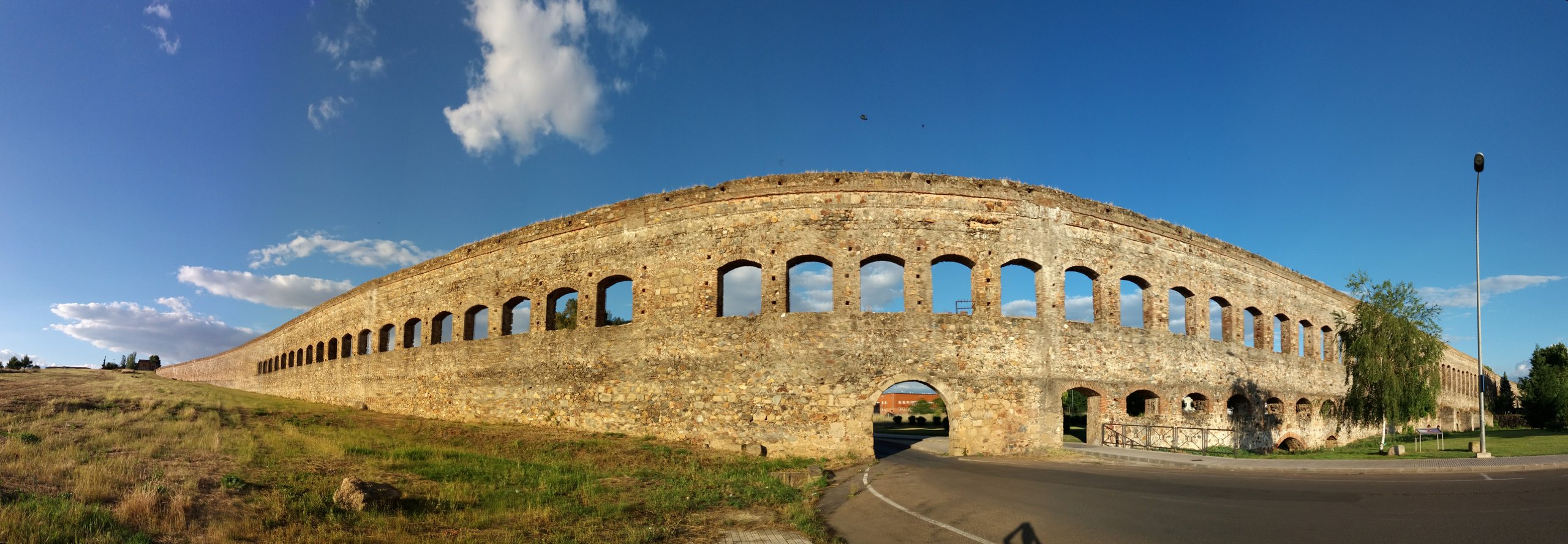 Panorámica Acueducto Albarregas